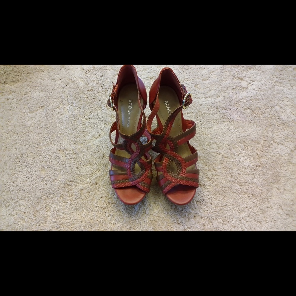 BCBG wedges